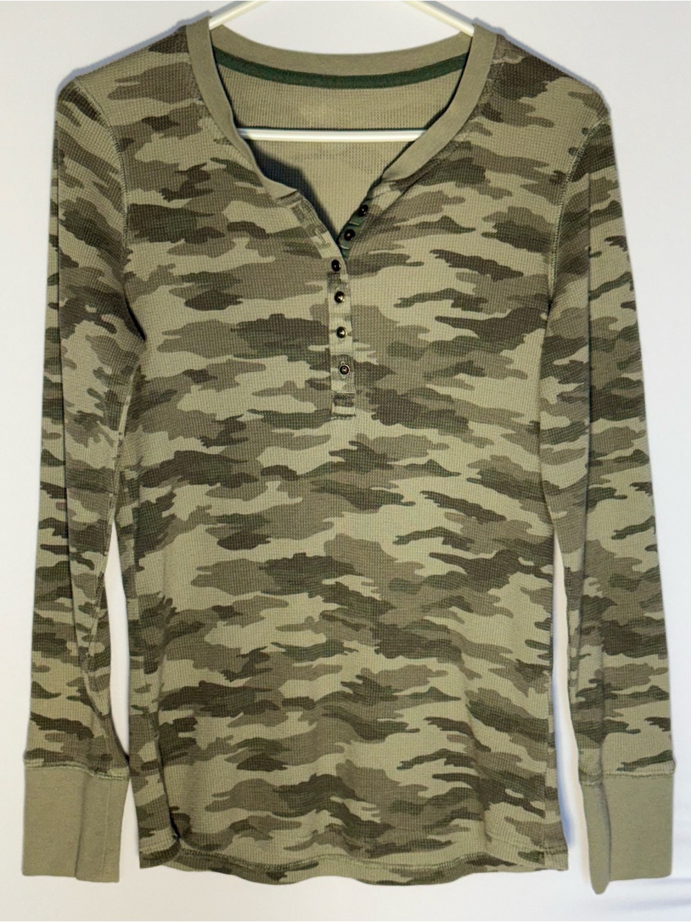 Women’s Redhead L/XL Camo Waffle Thermal Henley Long Sleeve Top